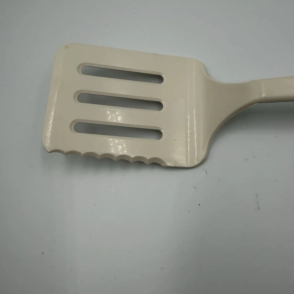 Vintage ULTRA TEMP Slotted Spatula USA Made‎ Nylon Kitchen Utensil